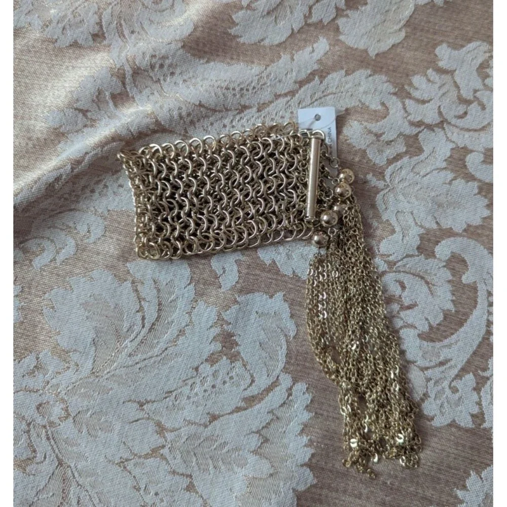 WHBM White House Black Market Silver Wide Stretch Chain Bracelet NWT MSRP $50
